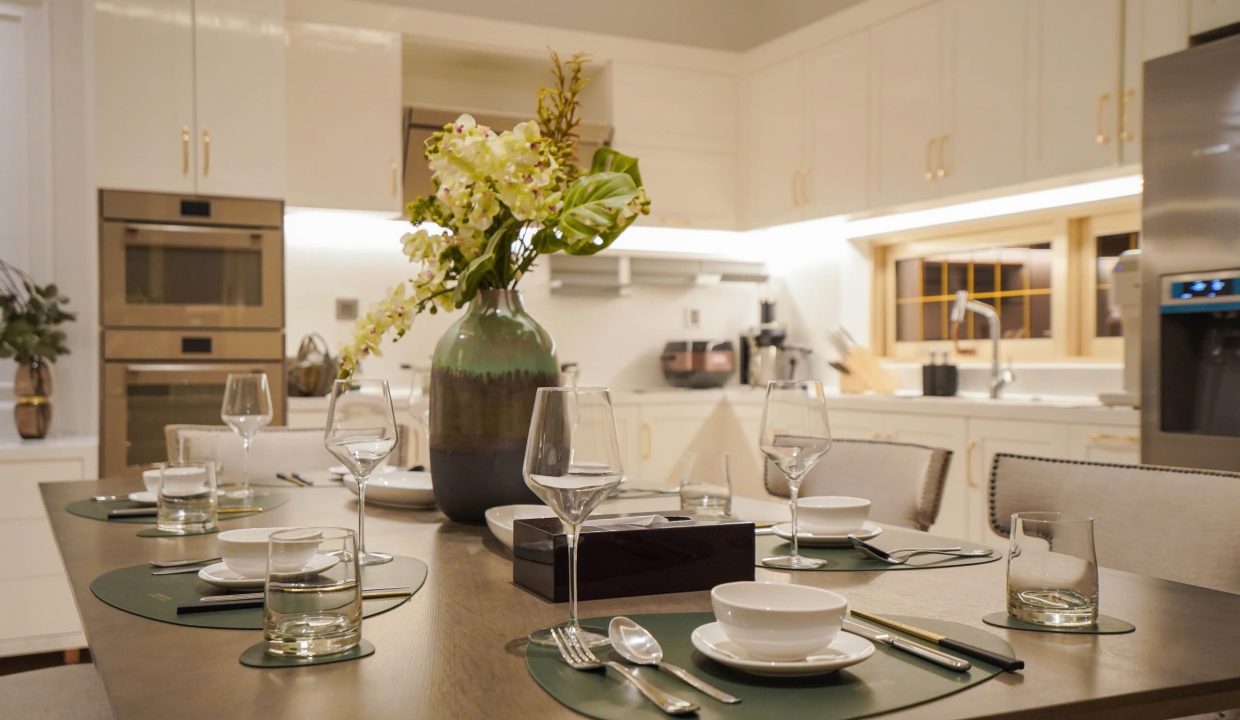 Garden 4-Bedroom Villa at Regal Pavillon