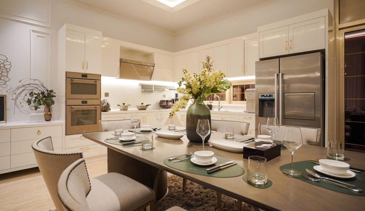 Garden 4-Bedroom Villa at Regal Pavillon