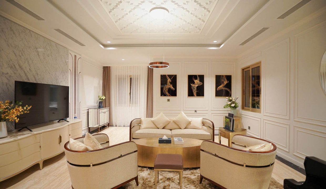 Garden 4-Bedroom Villa at Regal Pavillon