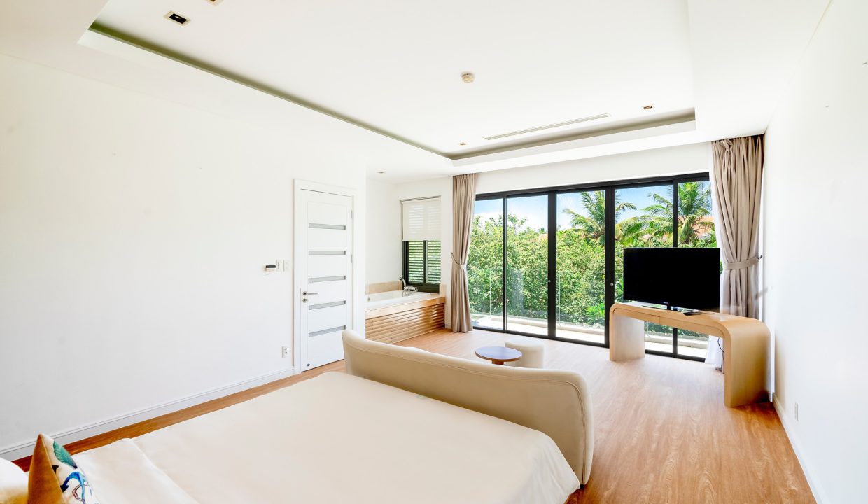Private Pool 4-Bedroom Villa at The Ocean Villas