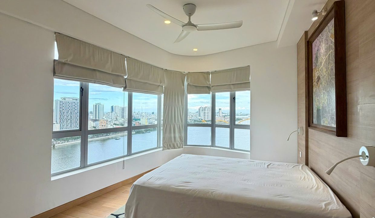 River View 2-Bedroom Apartment at Indochina Riverside Towers