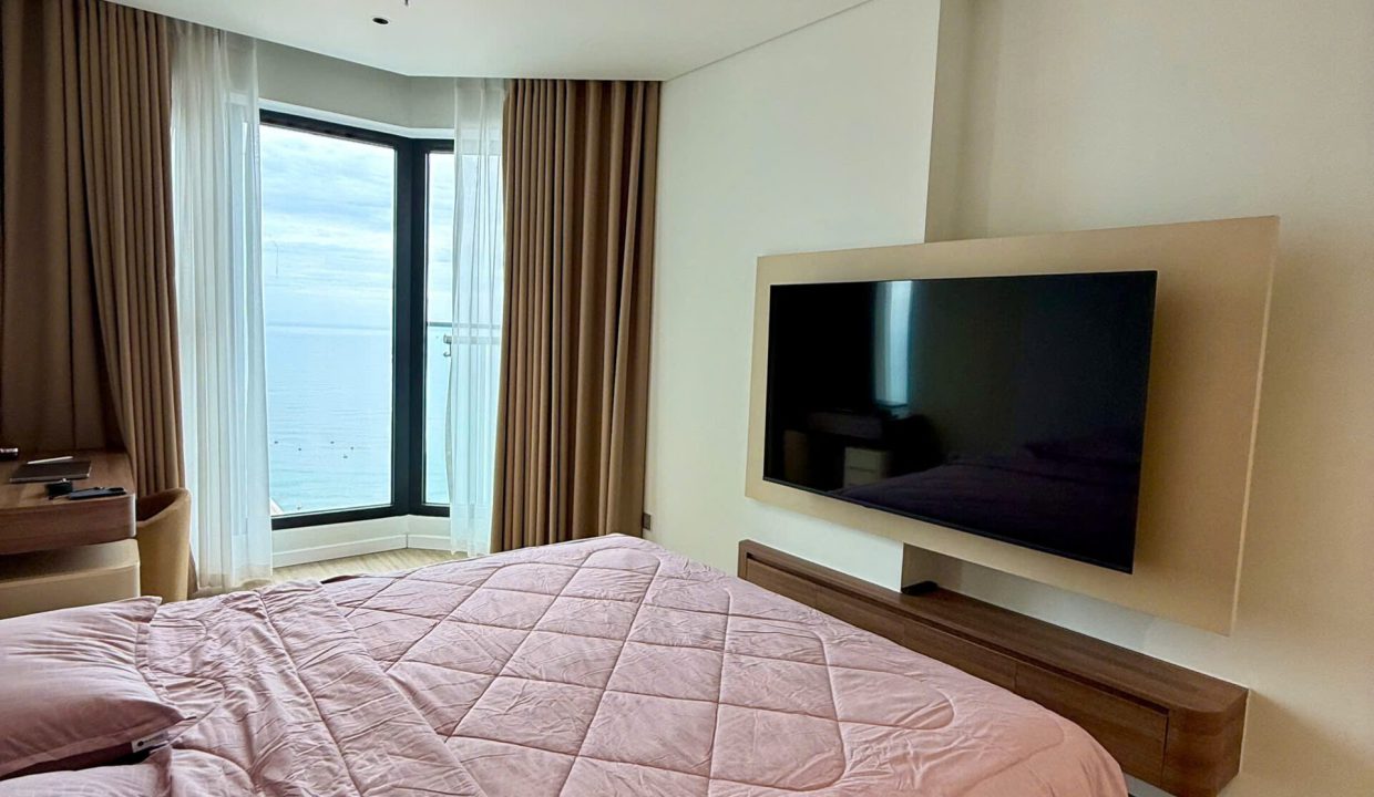 Ocean View 2-Bedroom Apartment at Da Nang Times Square