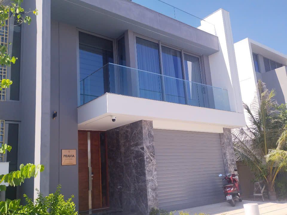 Private Pool 4-Bedroom Villa at Regal Victoria